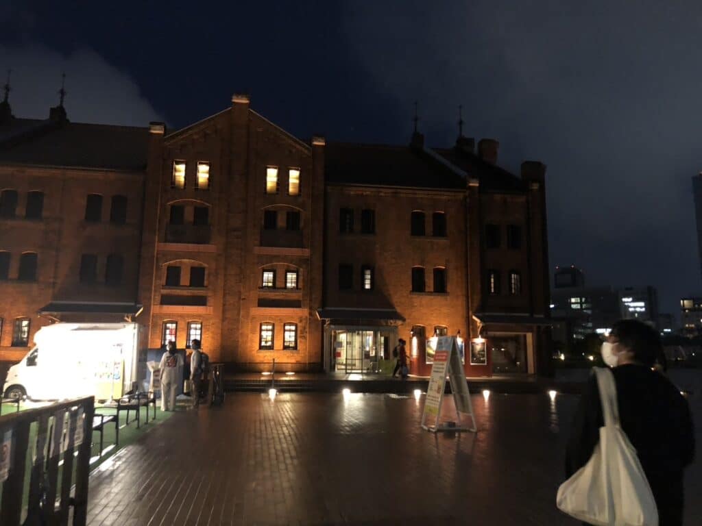 横浜市での古本出張買取の帰り道。赤レンガ倉庫で束の間のひと休み 8 赤レンガ倉庫