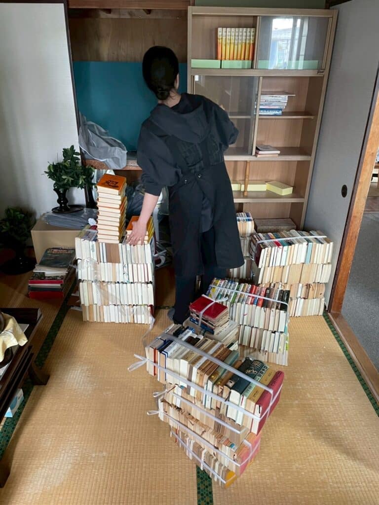 駿東郡清水町で国文学1万冊を買取!出張実績 1 65f75bd6b066773a035b5621c63fe477 5 scaled