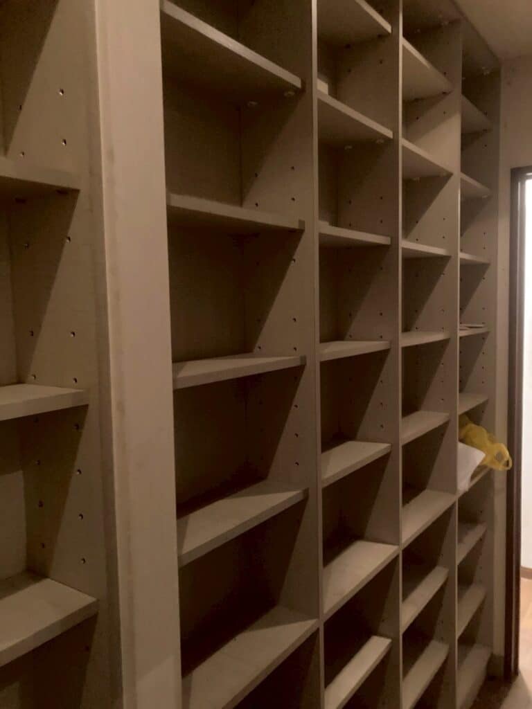 横浜市で2万冊の学術書出張買取完了と大量買取の手数料無料対応