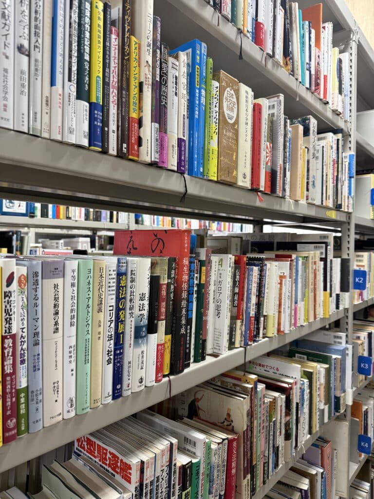 古本出張買取Q&A。見積方法と本を売る前のポイント 1 de281b48e7ff7179dd118b9b260aadac 23 scaled