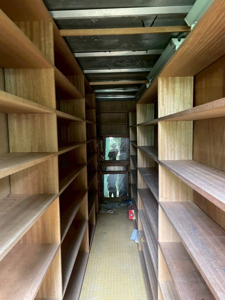 2026年4月24日の出張買取実績。写真集・書道・美術書・映画関連を３チーム体制で買取。