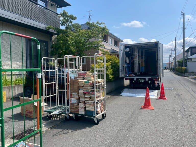 遺品整理の大量本買取と骨董品査定！美術書8000冊の出張買取実例