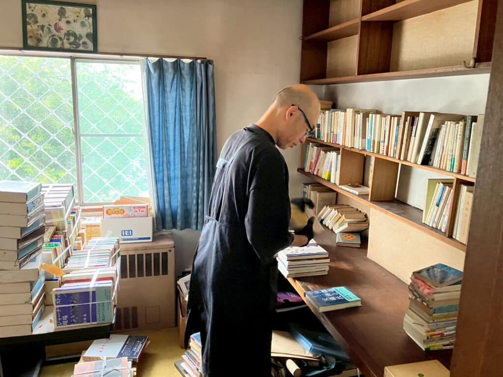 東京書房古本出張買取の様子
